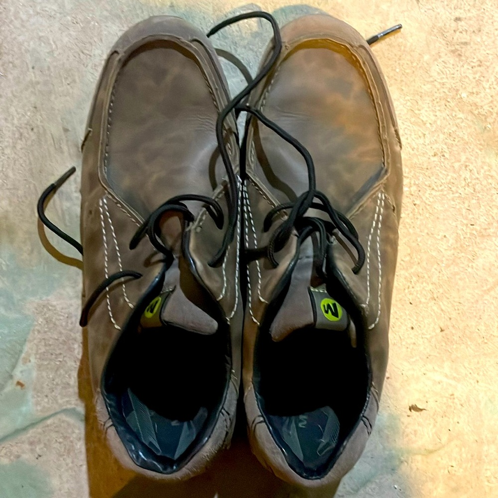 Men’s Merrell sneakers
